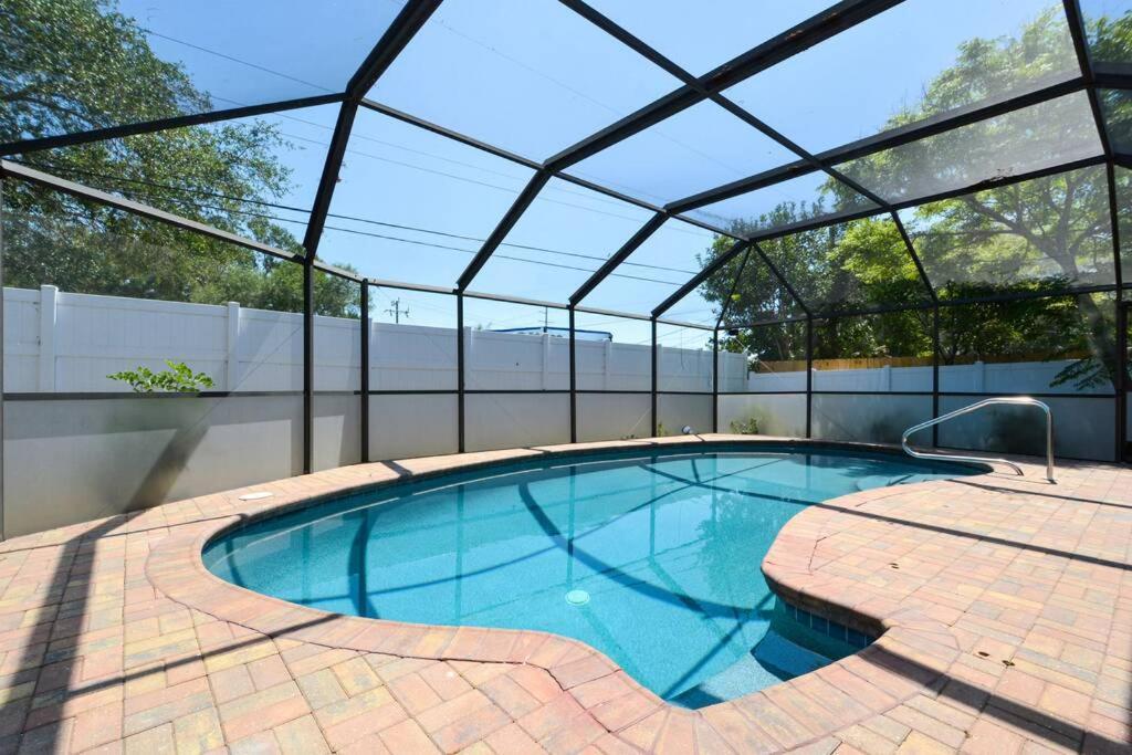 Cozy, Fido-Friendly Pool Home Just 4 Miles To The Beach! 베니스 외부 사진