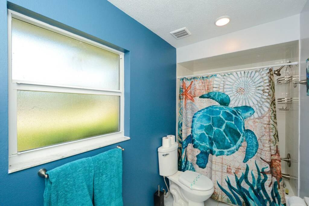 Cozy, Fido-Friendly Pool Home Just 4 Miles To The Beach! 베니스 외부 사진